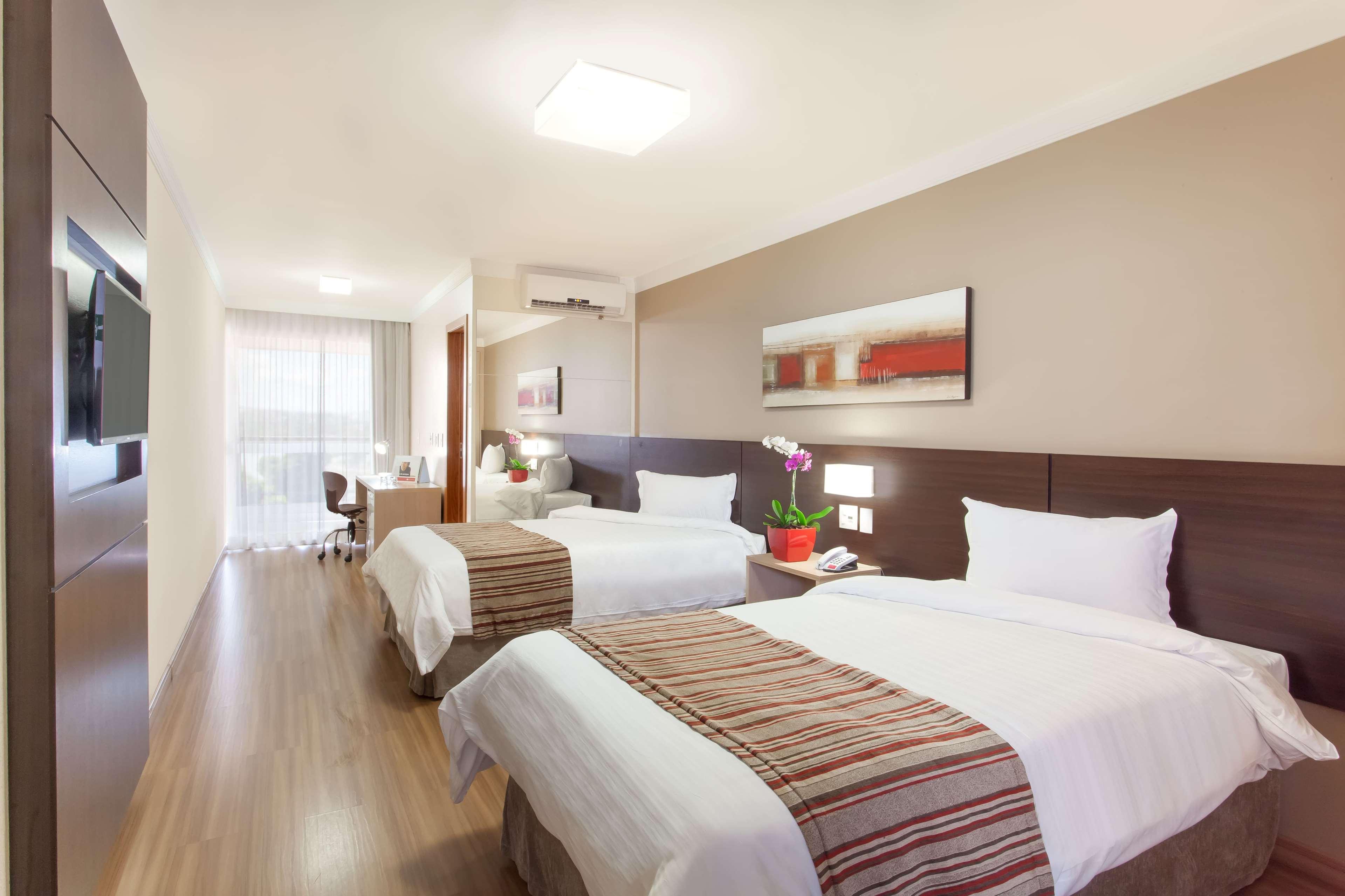 Ramada Hotel&Suites Lagoa Santa By Wyndham Exterior foto