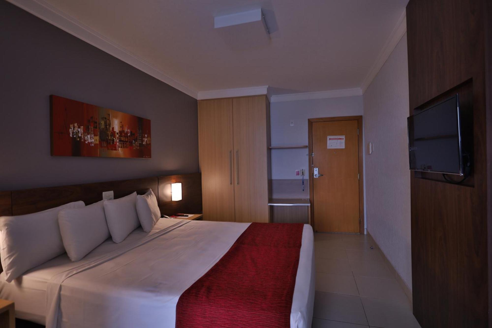 Ramada Hotel&Suites Lagoa Santa By Wyndham Exterior foto