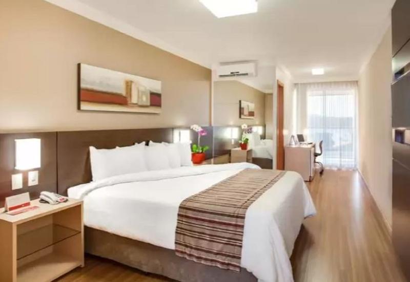 Ramada Hotel&Suites Lagoa Santa By Wyndham Exterior foto
