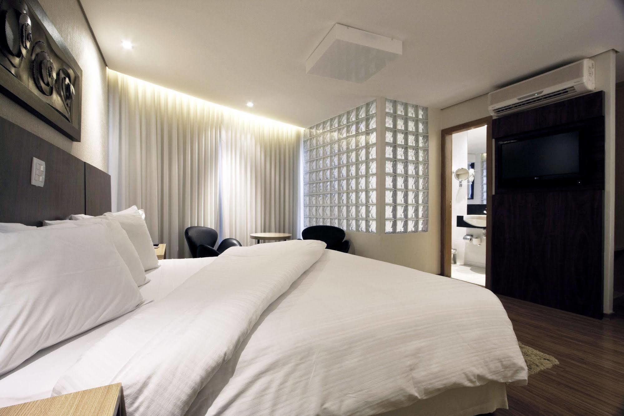 Ramada Hotel&Suites Lagoa Santa By Wyndham Exterior foto